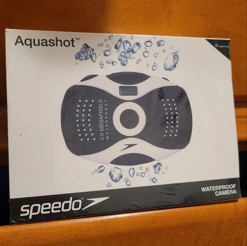 SALE Aquashot Speedo Waterproof Camera